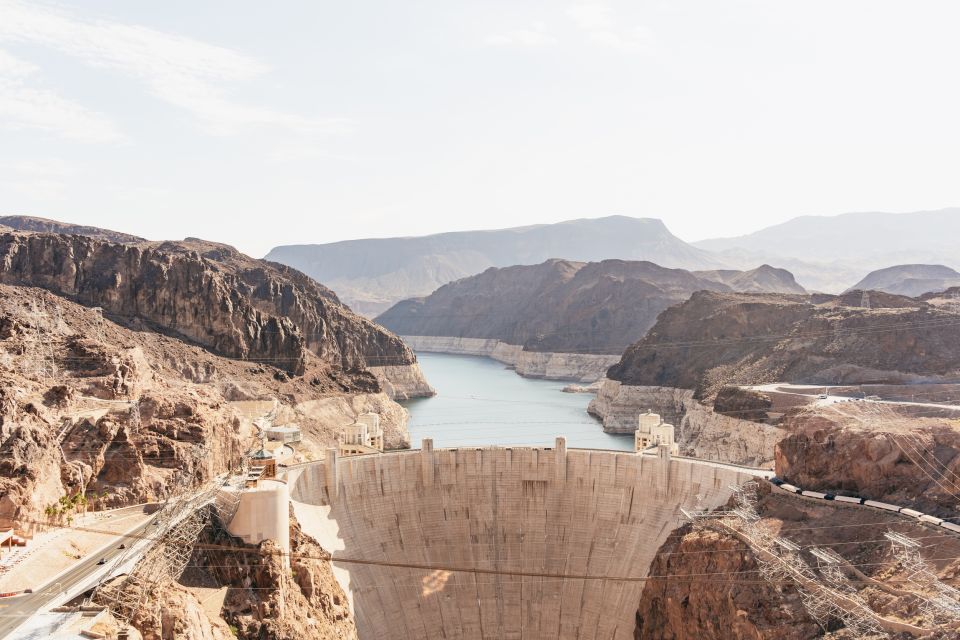 Las Vegas: Grand Canyon, Hoover Dam & Seven Magic Mountains - Transportation and Guide