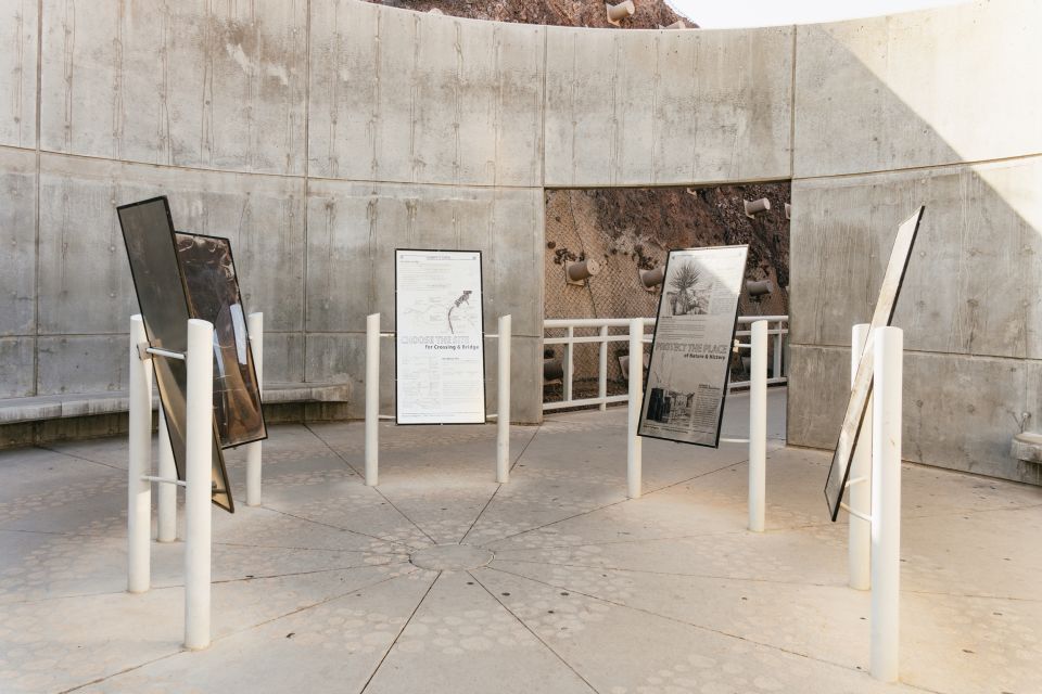 Las Vegas: Grand Canyon, Hoover Dam & Seven Magic Mountains - Visiting Hoover Dam