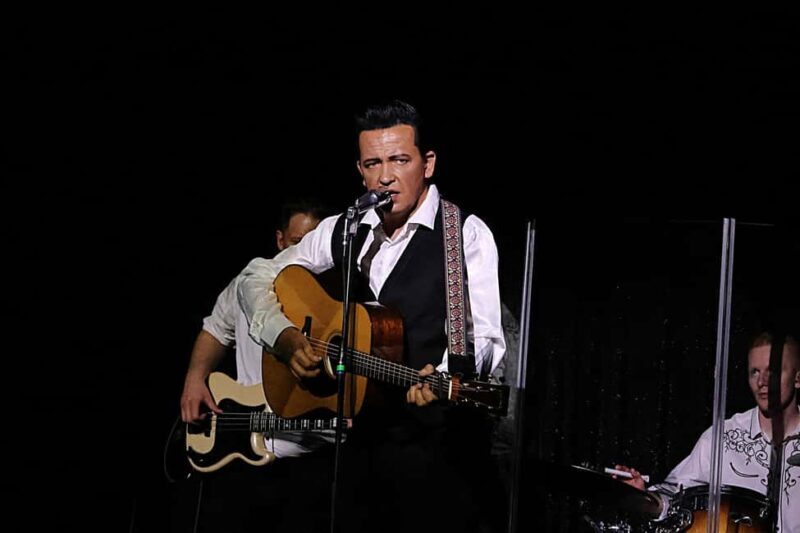 Las Vegas: Johnny Cash Tribute Show - Key Points