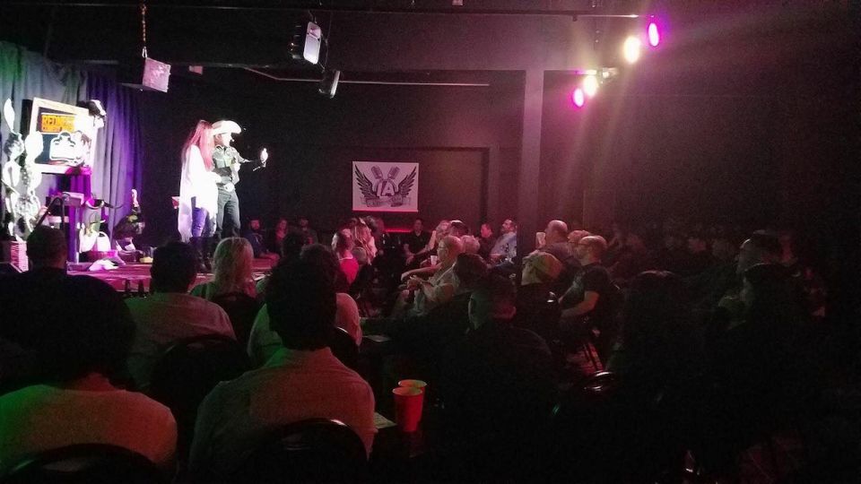 Las Vegas: L.A. Comedy Club at the STRAT Entry Ticket - Age Requirement