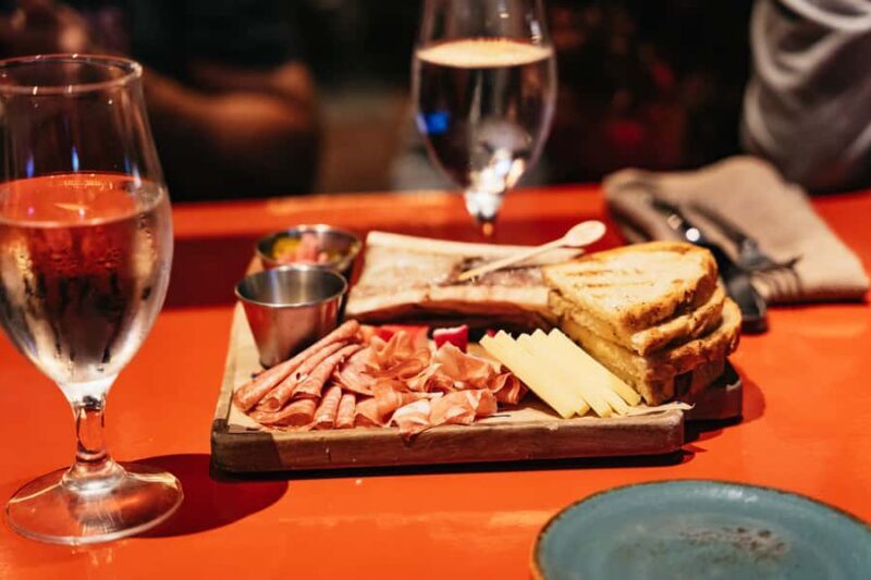 Las Vegas Strip: Celebrity Chefs Small Group Food Tour - Practical Tips for Travelers