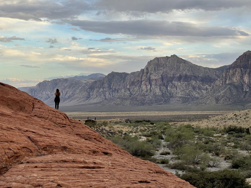 Las Vegas: Sunset Hike and Photography Tour Near Red Rock - Key Points