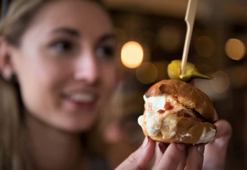 Las Vegas: Taste Downtown Flavors & Culture with 6+ Tastings - The Experience in Detail