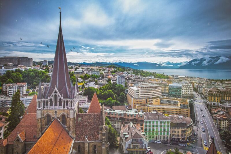 Lausanne: First Discovery Walk and Reading Walking Tour - Good To Know