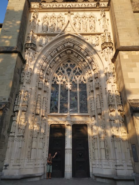 Lausanne: Old Town Guided Walking Tour - What to Bring and Wear