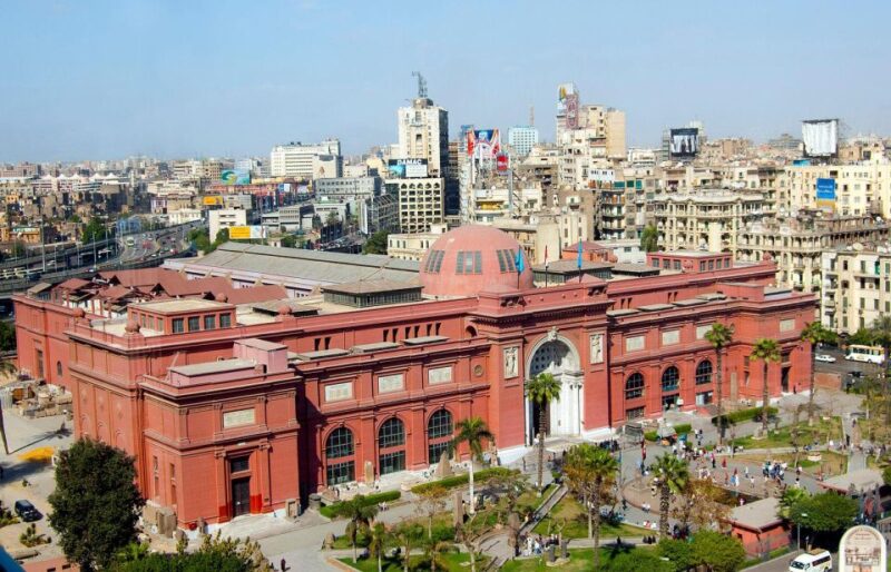 Layover Tour to Pyramids, the Museum, Bazaar and Light Show - Accessibility Features