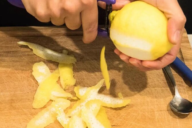 Learn How to Make Amalfi Limoncello - Ratings and Reviews