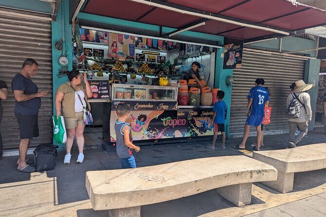 Learn the history and contents of the main market - The experience at a glance