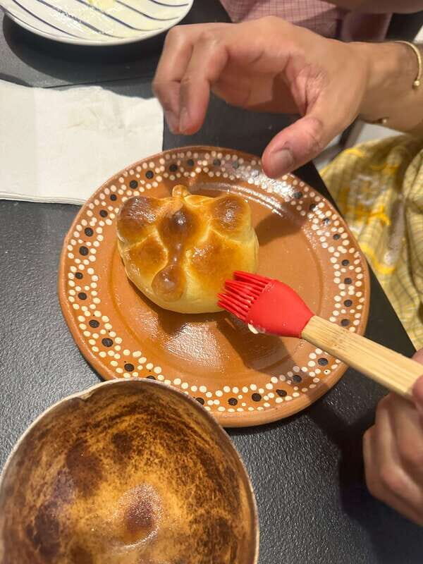 Learn to Cook Mexican Bread - A Closer Look at the Bread-Making Tour