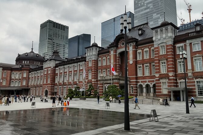 Learnig History of Tokyo in Depth With a Certified Tour Guide - Key Points