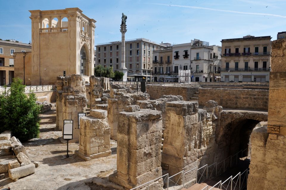 Lecce: 2-Hour Guided Tour - Exploring Lecces Historic Sites