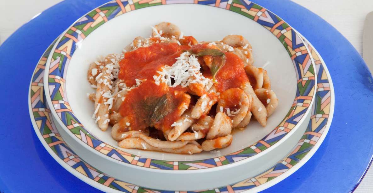 Lecce: Dining Experience at a Locals Home - Key Points