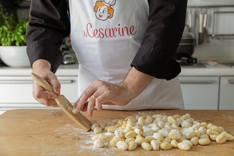 Lecce: Pasta & Tiramisu Cooking Class at a Locals Home - Meeting Point and Transportation