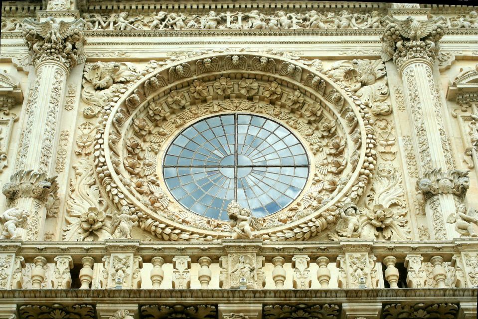 Lecce: Private Tour With Pasticciotto Tasting - Visiting the Duomo Square