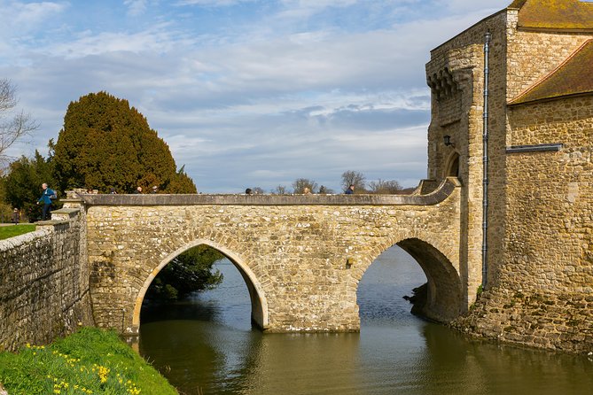 Leeds Castle, Cliffs of Dover and Canterbury Day Trip From London With Guided Cathedral Tour - Canterbury Cathedral Tour