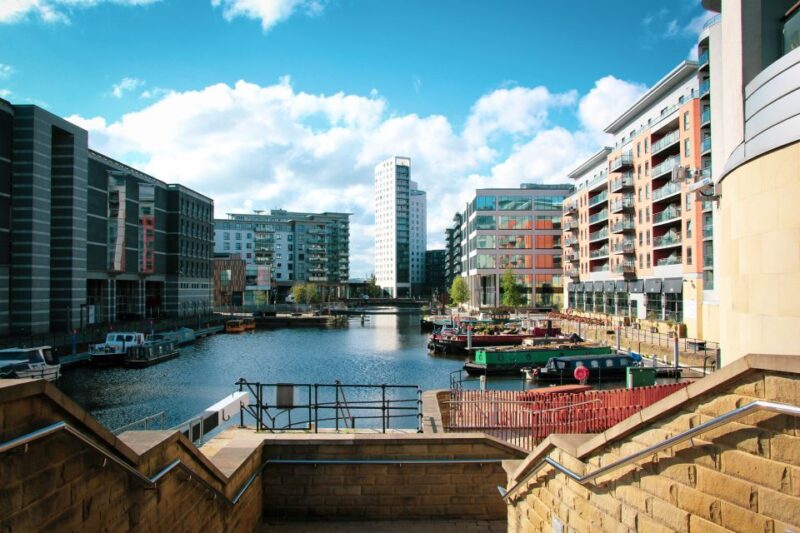 Leeds: Daily Guided City Center Walking Tour (10:30am) - Tour Overview