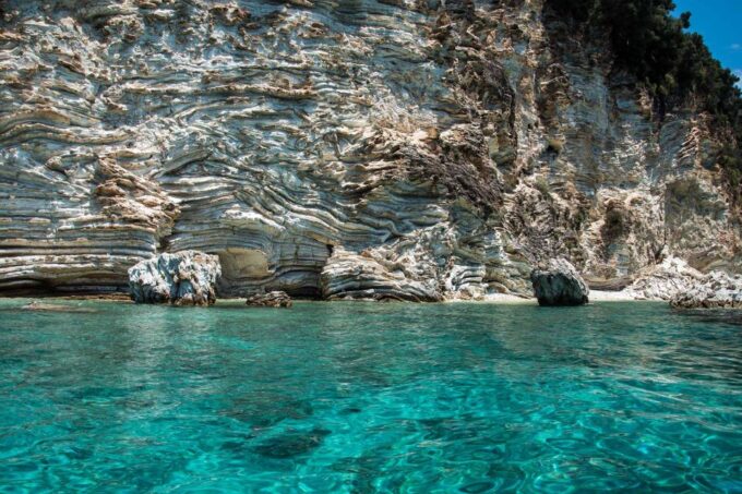 Lefkada: Full Day Sea Kayaking Tour - Refreshments and Lunch