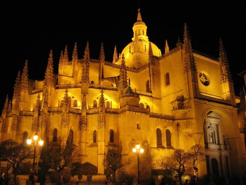 Legends and Mysteries of Segovia Tour - Unraveling the Tragedy of the Recumbent Christ