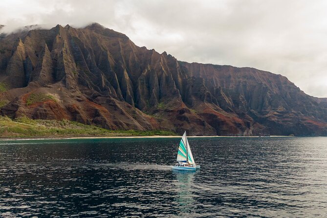 Leila Na Pali Sunset Dinner Sail - Booking Information