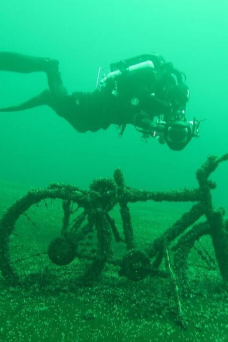 Leipzig. Diving at Cospudener Lake - Booking and Availability
