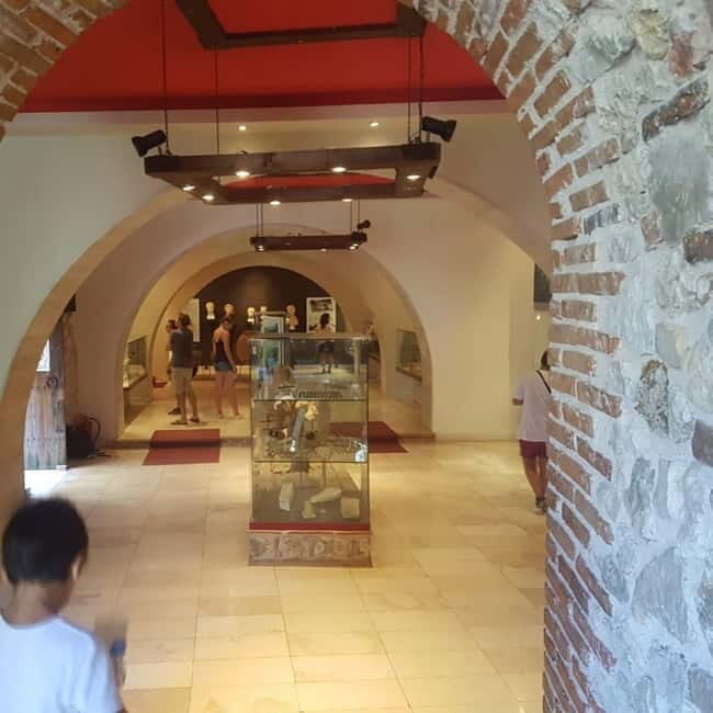 Lekuresi Castle-Blue Eye-Ksamil-Butrint - FAQ