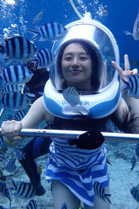 Lembongan: Seawalker and Tour Lembongan 3 Spot - Language and Guide Support