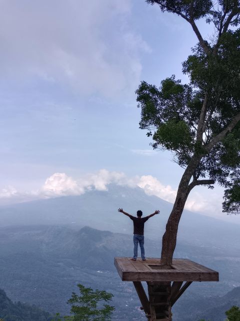 Lempuyang Gate Heaven : Best Famous Spots for Instagramable - Tukad Cepung Waterfall