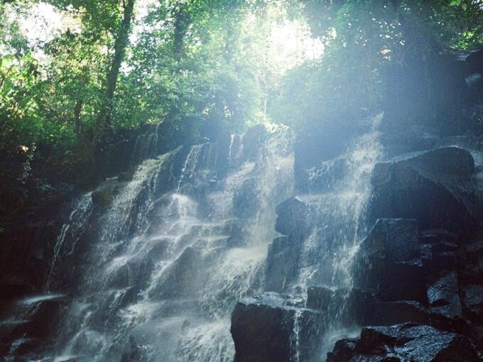Lempuyang Temple : Kanto Lampo Waterfall / Private Day Trip - Customizable Destinations