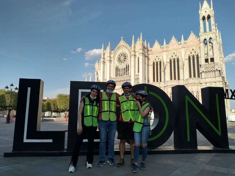 Leon: City Highlights Bike Tour - Key Points