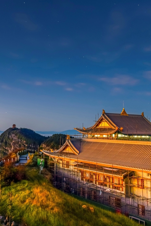 Leshan Buddha Mountain Emei 2 Days Option Add Panda Tour - Accommodation