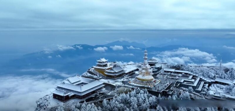 Leshan Giant Buddha and Emei Mountian 2 Days Tour - Lingyun Temple Visit