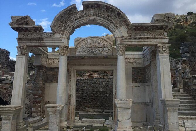 LESS WALKING - SKIP THE LINES Private Customizable Ephesus Tour - In-Depth Look at the Itinerary