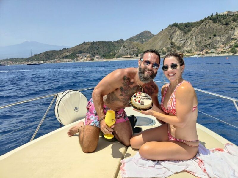 Letojanni and Taormina: Private dolphins tour with aperitif - FAQ