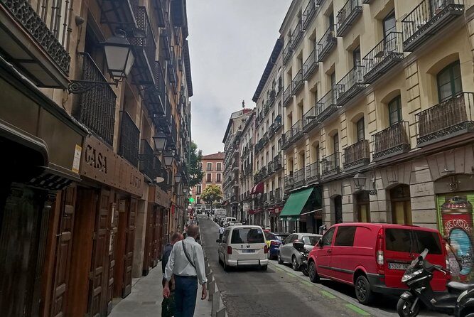 Let's Tapear! The Madrid Tapas Route Walking Audio Tour - Plaza Mayor