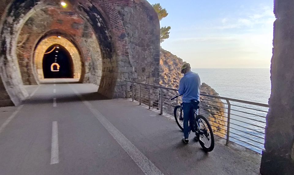 Levanto to Framura, the New 5 Terre Ebike Tour With No Crowds - Photo Stop in Bonassola