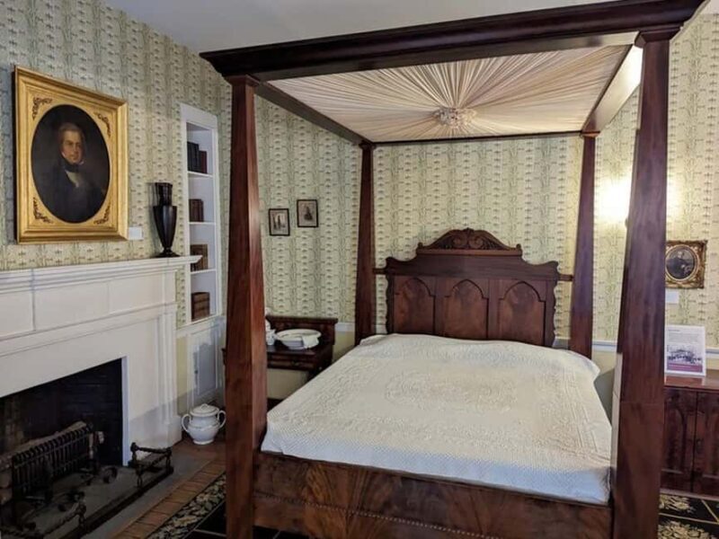 Lexington: Mary Todd Lincoln House - FAQ