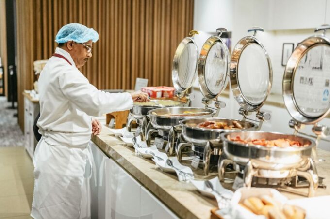 LHR London Heathrow Airport: Plaza Premium Lounge - Tips for a Great Experience