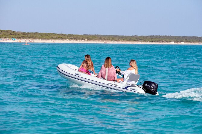 License Free. Fast Boat. Explore Top Beaches; Es Trenc & Es Carbó - Boat Features and Specifications