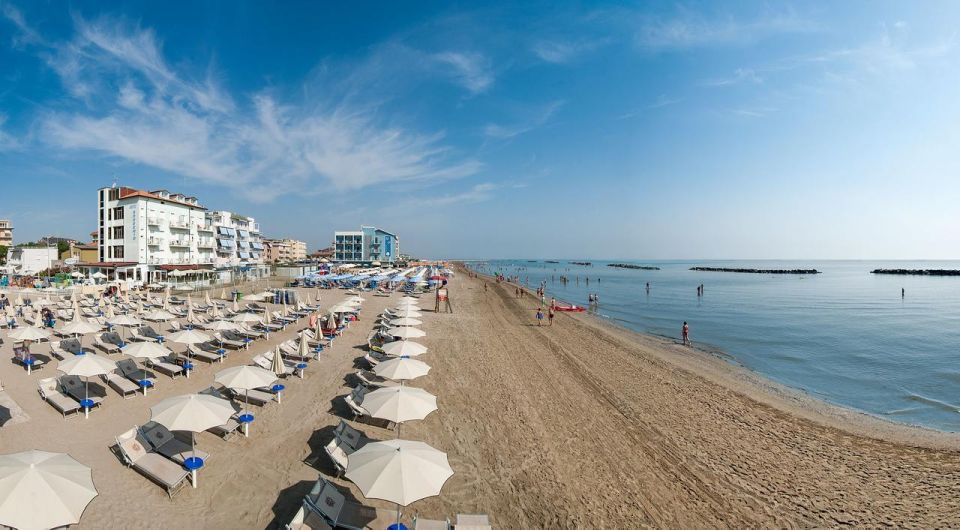 Lido Di Savio Beach Club Day With Pool - What to Expect