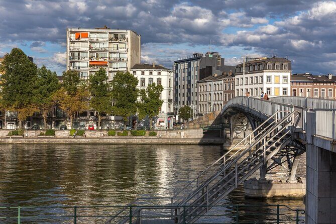 Liege Scavenger Hunt and Best Landmarks Self-Guided Tour - What You Can Expect at Each Stop