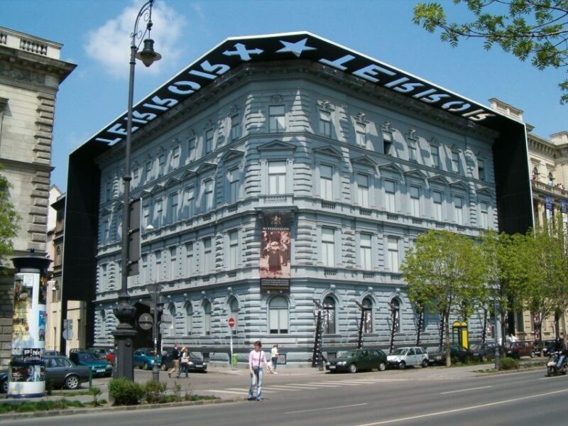 Life Under Communism with House of Terror or Statue Park - Key Points