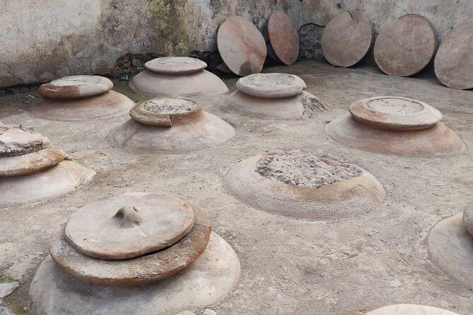 Lifestyle of The Ancient Rich: Domus & Villa in Pompeii, Oplontis and Boscoreale - Who Would Love This Tour?