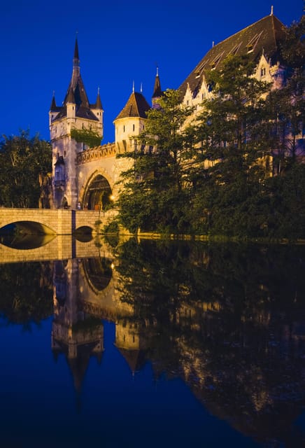Light up Budapest: Private 2-hour night tour by luxury car - Final Thoughts