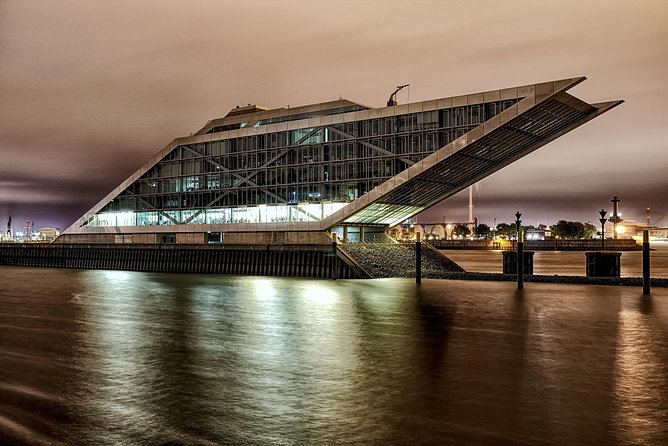 Lights Tour Through the Port of Hamburg and to the Historic Warehouse District - Guest Feedback and Highlights