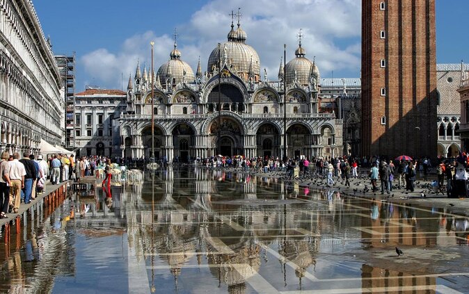 Like a Virgin: Gay Life in Venice From the Middle Ages to Present Days - Rolandinas Story: A Trans Pioneer