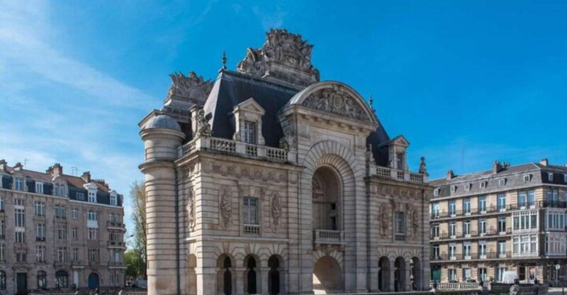 Lille: Old Lille Walking Tour - Experience and Customization