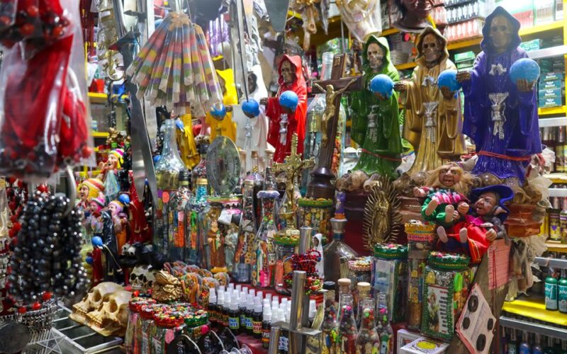 Lima: Bizarre Tour in Gamarra (Witches Market) - Unique Experiences Await