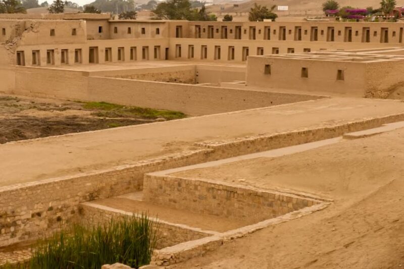 Lima: Pachacamac Ruins & Barranco Half-Day Guided Tour - Exploring Pachacamac Ruins