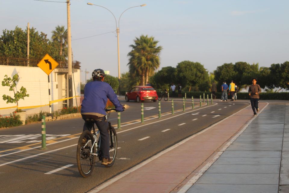 Lima: Sightseeing Bike Tour With Food and Drink Tastings - Itinerary and Highlights