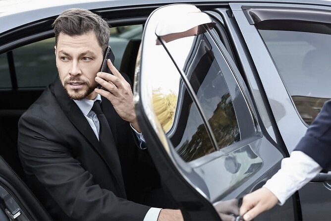 Limo Service Logan International Airport to Boston - Benefits of Choosing Private Transportation